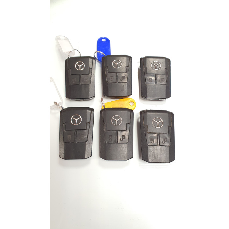 Usługa wymiany przycisków w kluczyku pilota Mercedes Benz ACTROS MP4